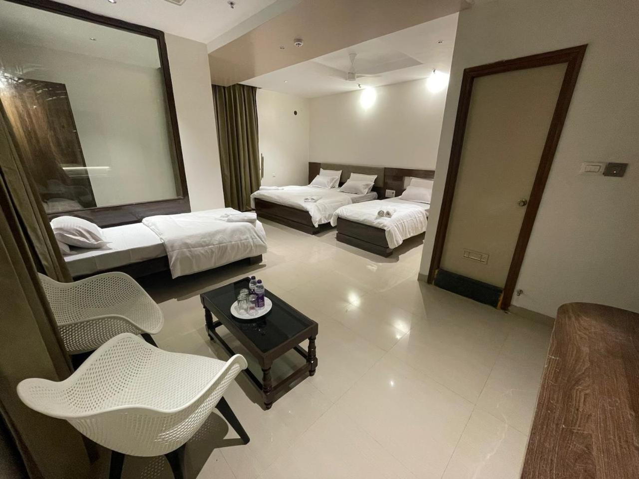 Model Grand Inn Bellary Exterior foto