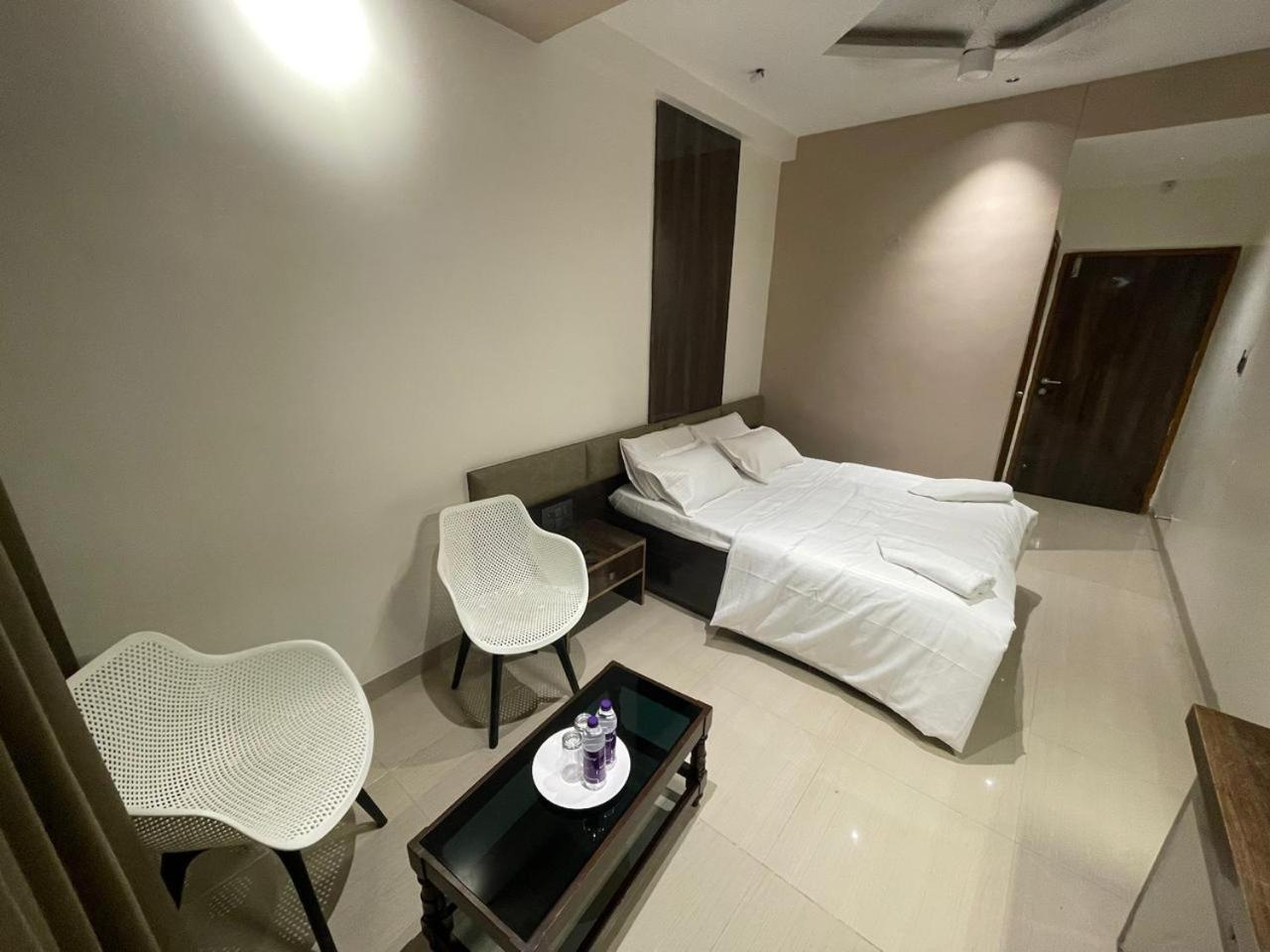Model Grand Inn Bellary Exterior foto